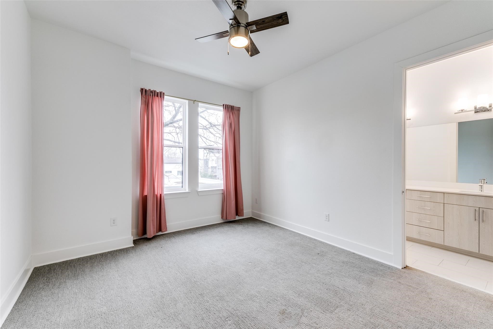 4205 Roseland Avenue Dallas TX 75204