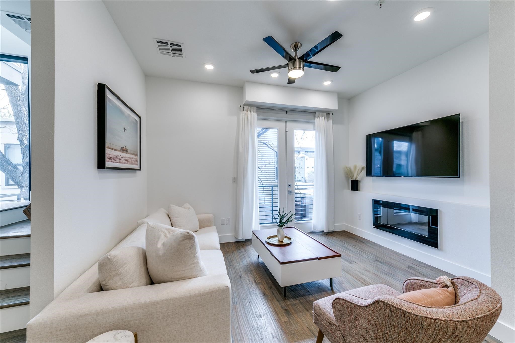 4205 Roseland Avenue Dallas TX 75204
