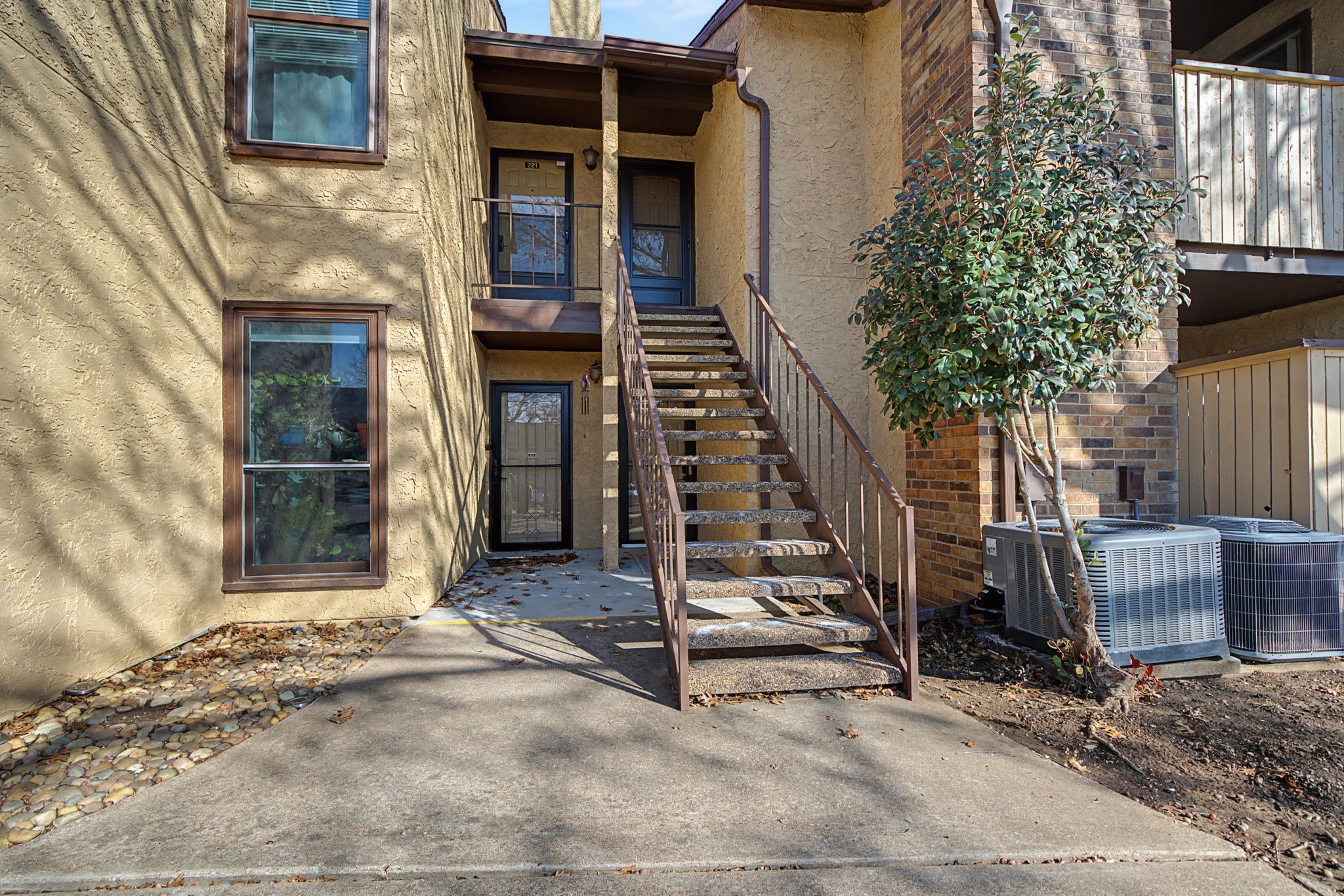 1201 Harwell Drive Arlington TX 76011