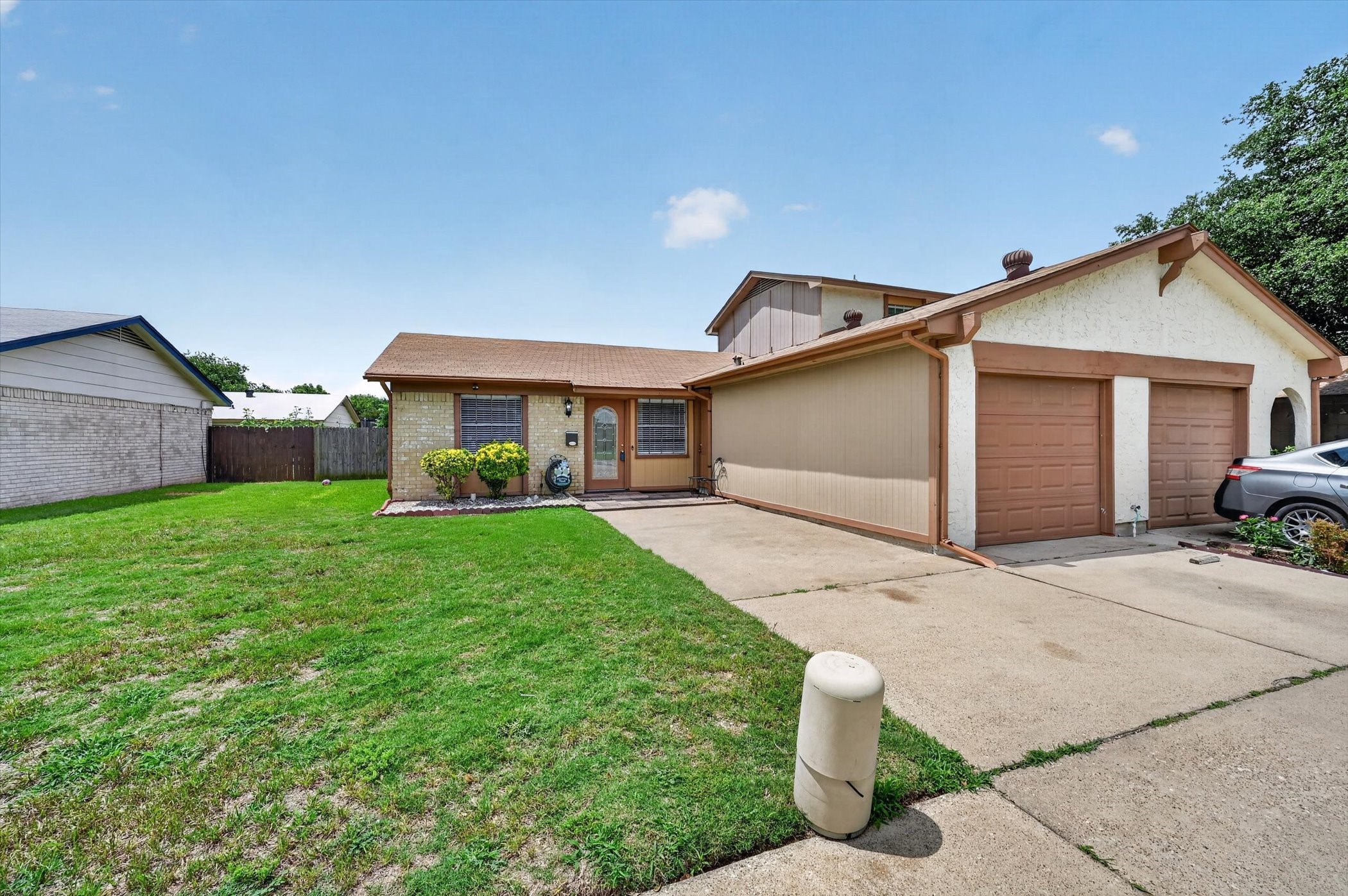 1012 Plover Lane Arlington TX 76015