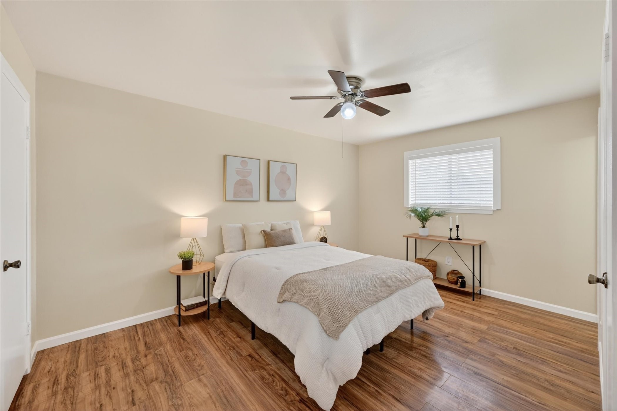1012 Plover Lane Arlington TX 76015