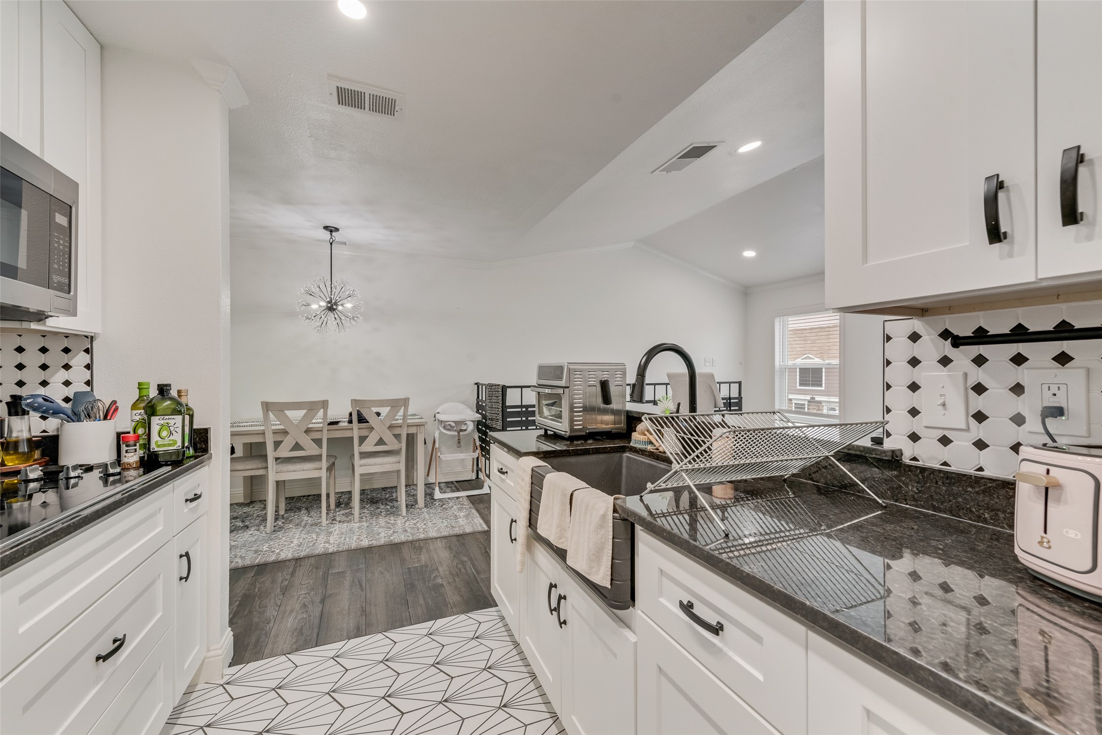 713 Lee Street Mesquite TX 75149