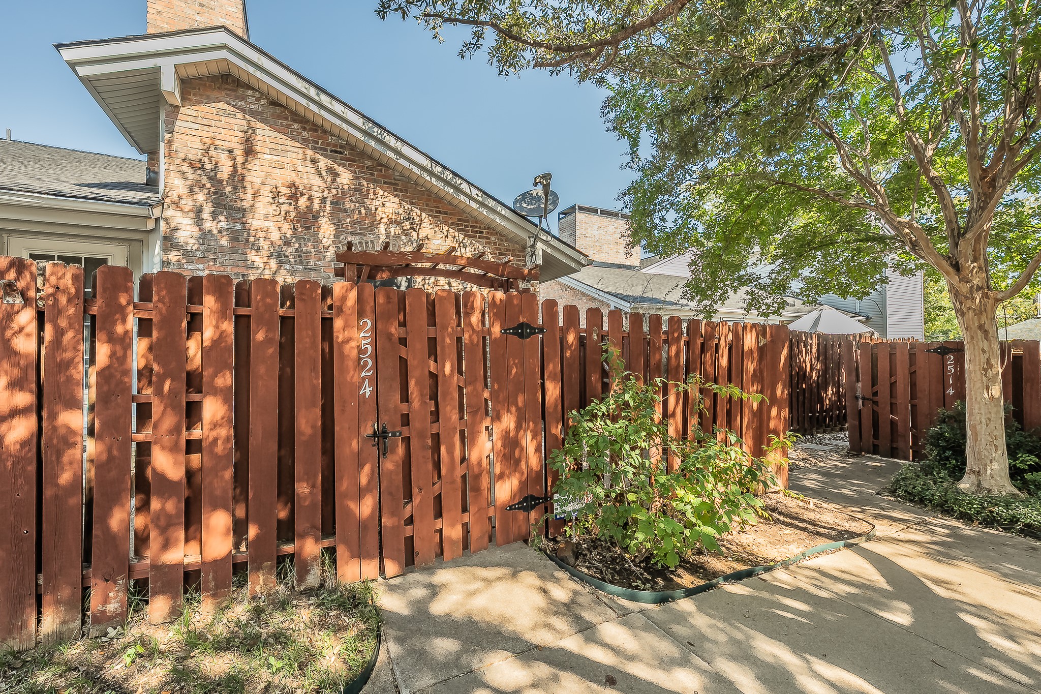 2524 Shady Ridge Drive Bedford TX 76021