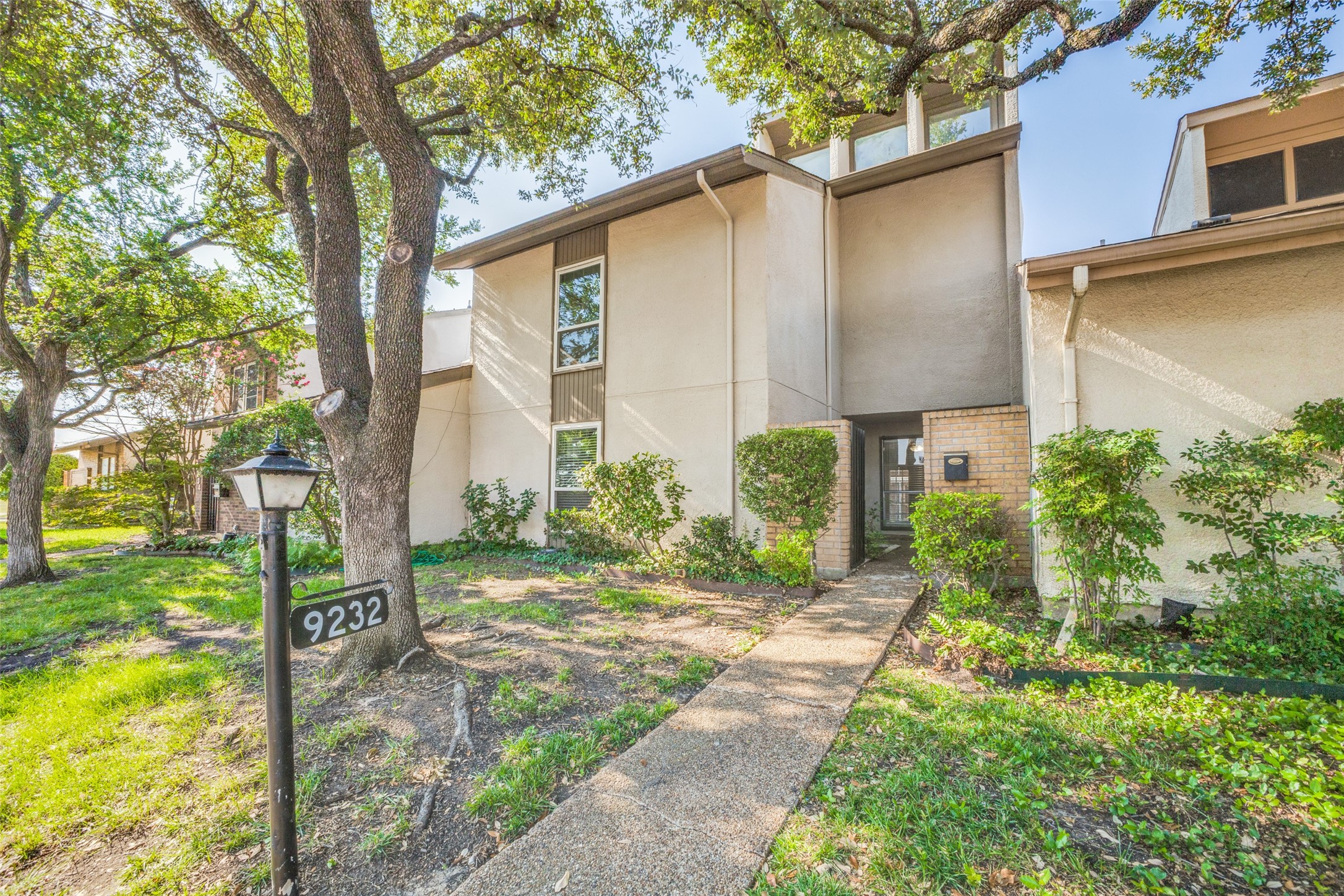 9232 Firelog Lane Dallas TX 75243