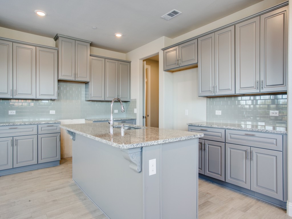 561 Hutchinson Lane Lewisville TX 75077
