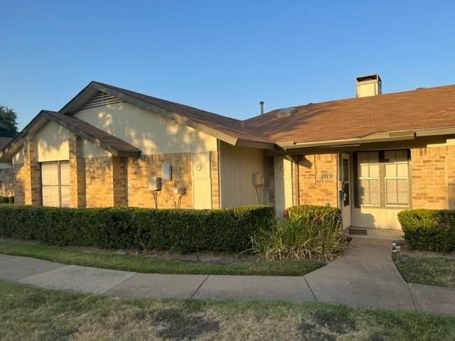 1913 Wyndemere Lane Garland TX 75042