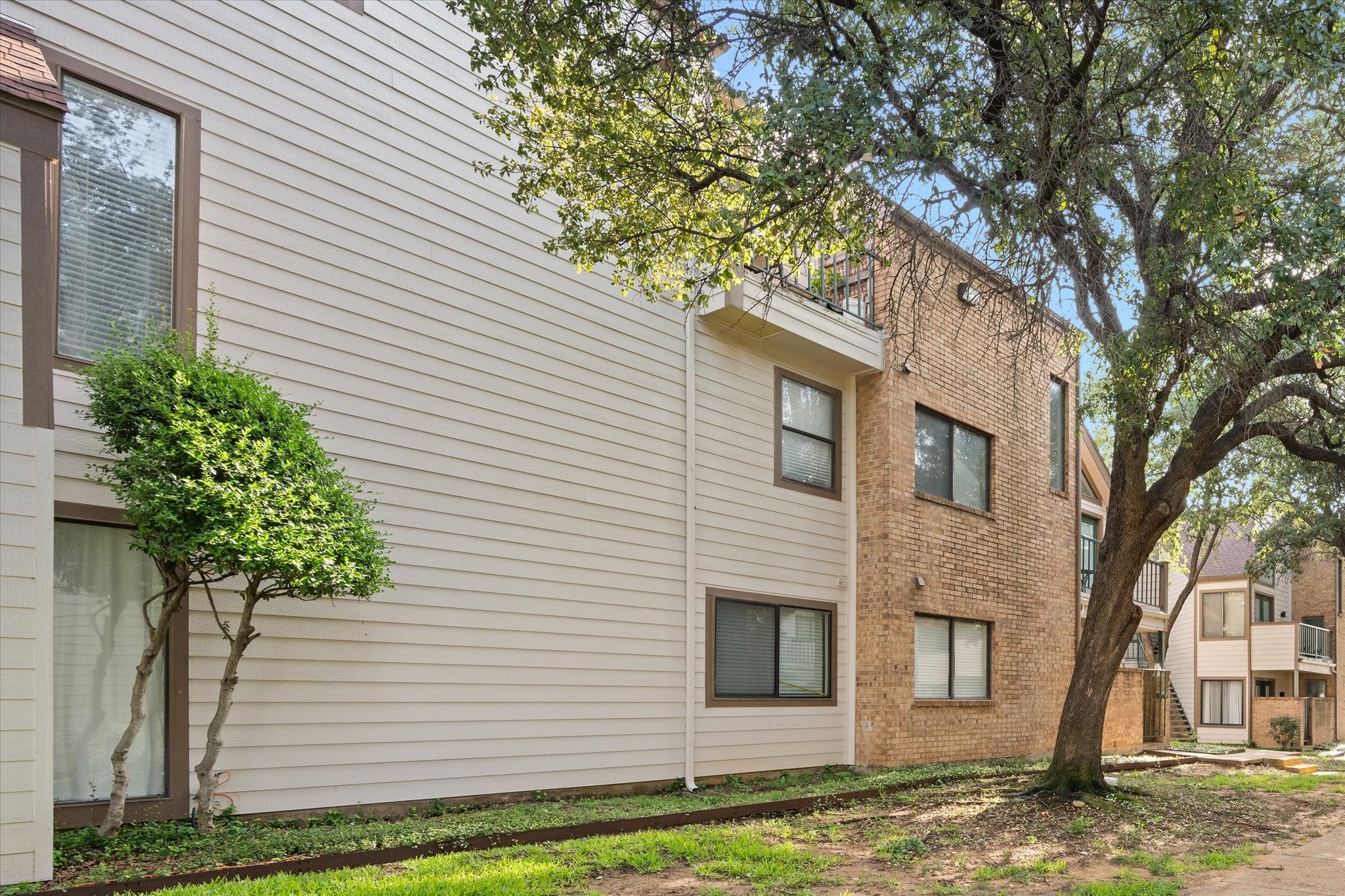 2307 Balsam Drive Arlington TX 76006