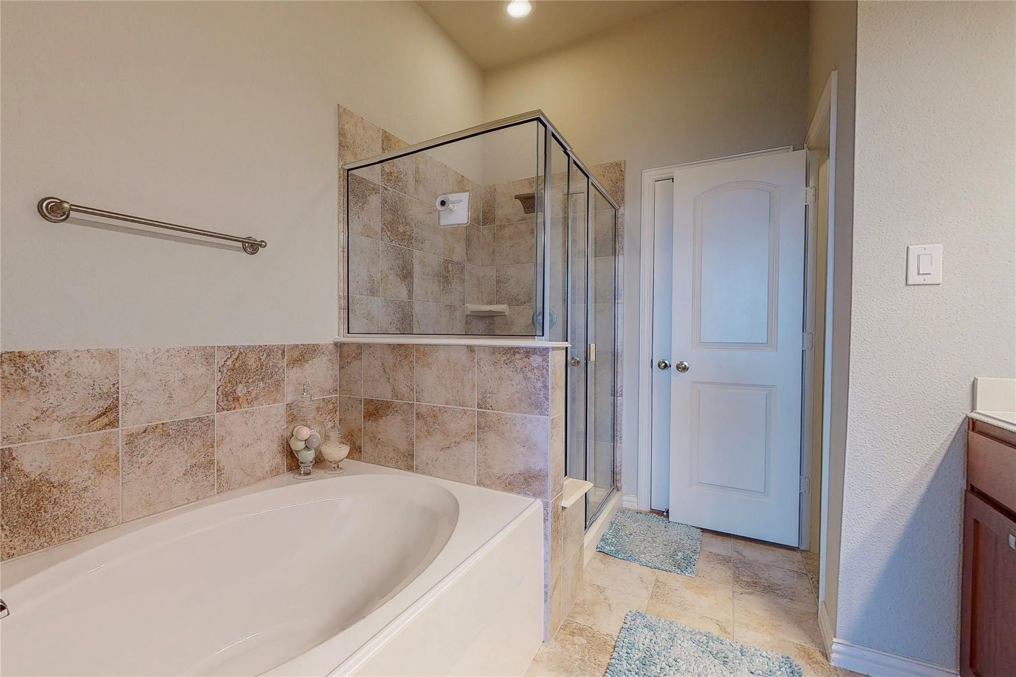 2556 Sarah Lane Lewisville TX 75056