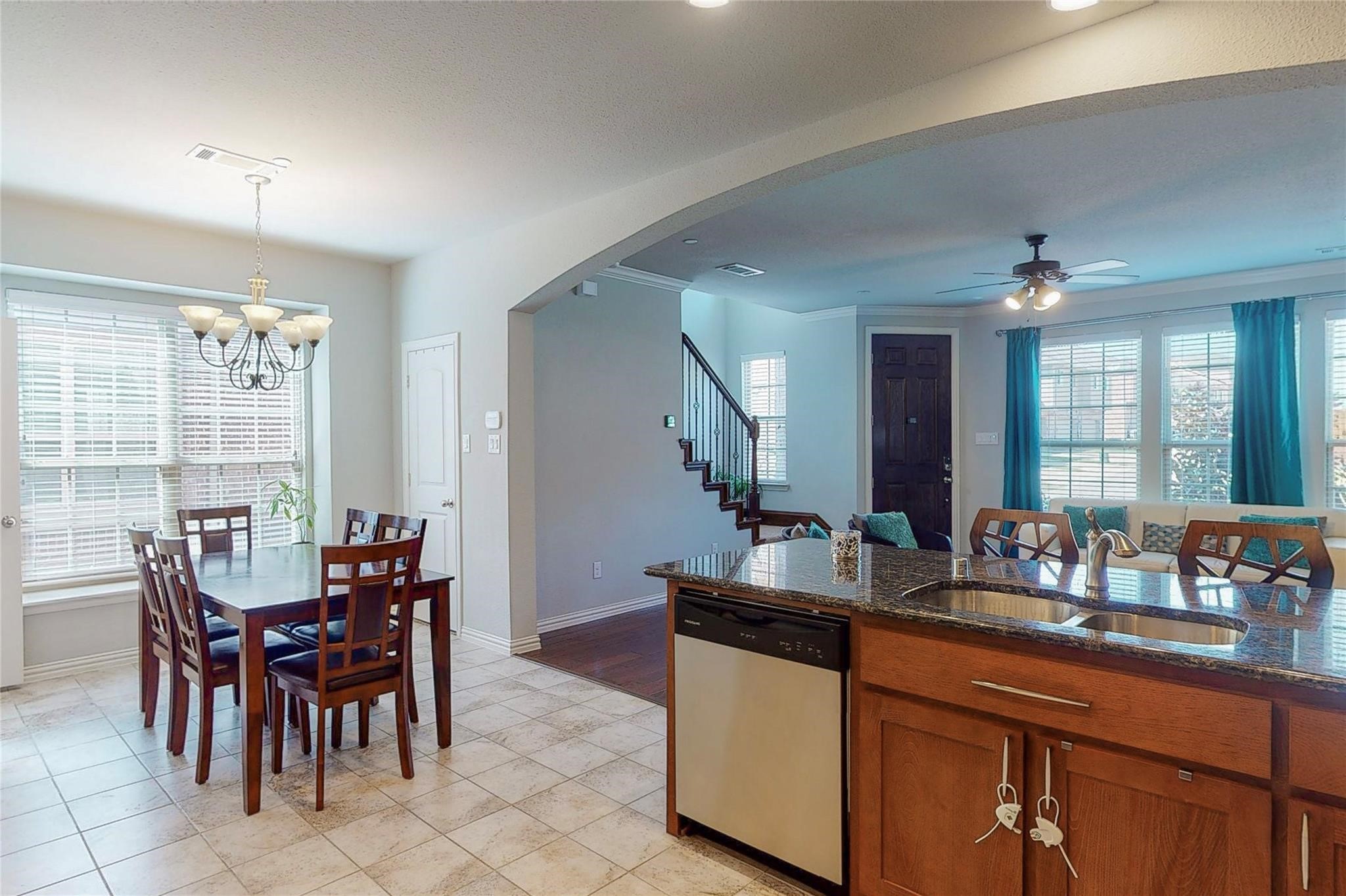 2556 Sarah Lane Lewisville TX 75056