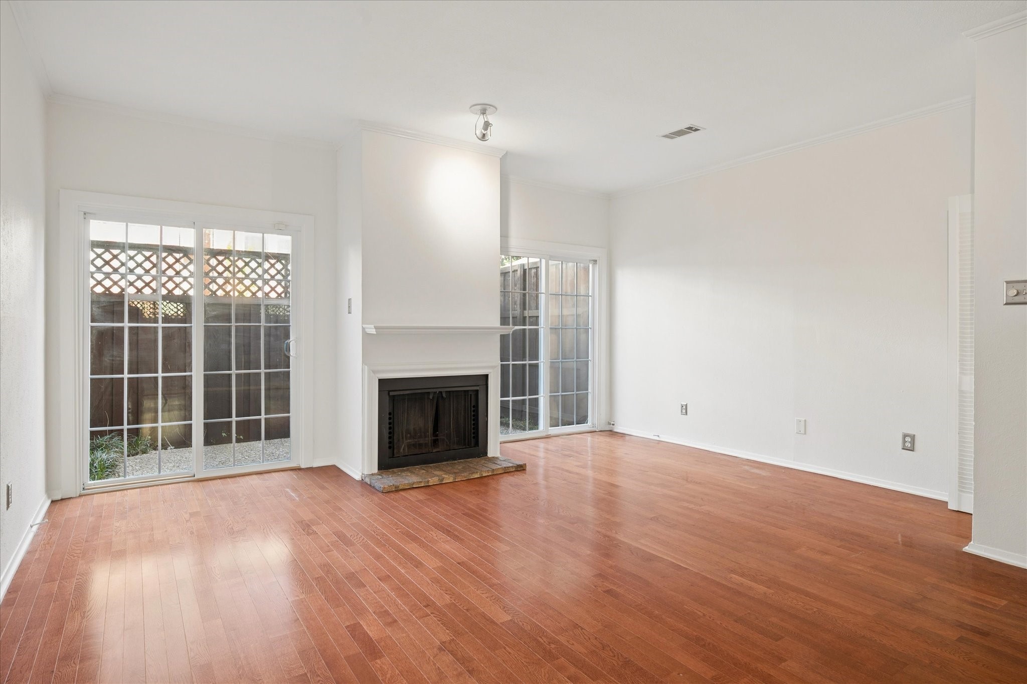 4418 Bowser Dallas TX 75219