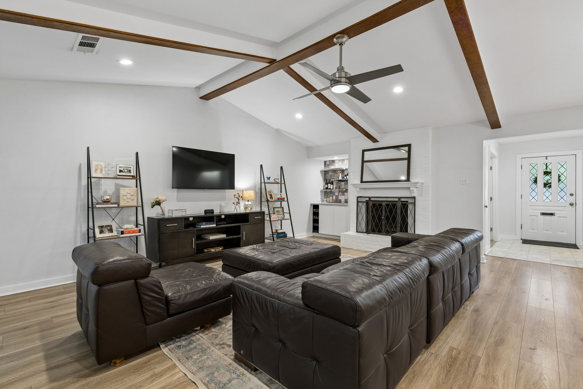 3781 Weeburn Drive Dallas TX 75229