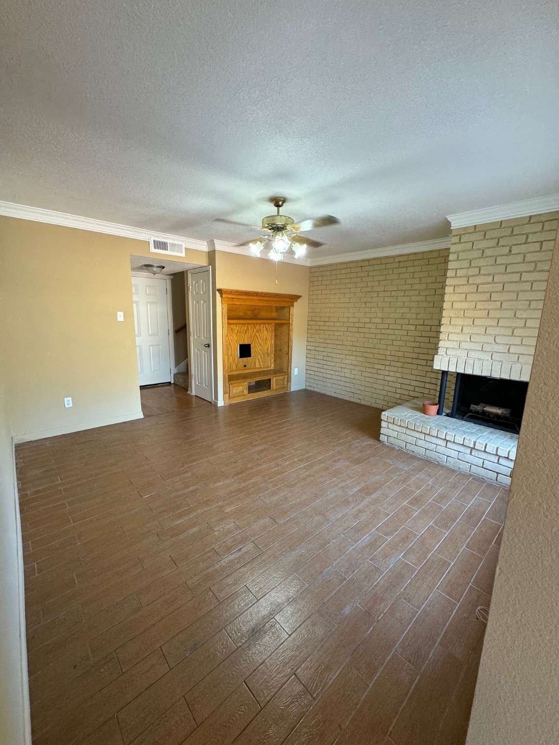 2007 Westmoor Place Arlington TX 76015