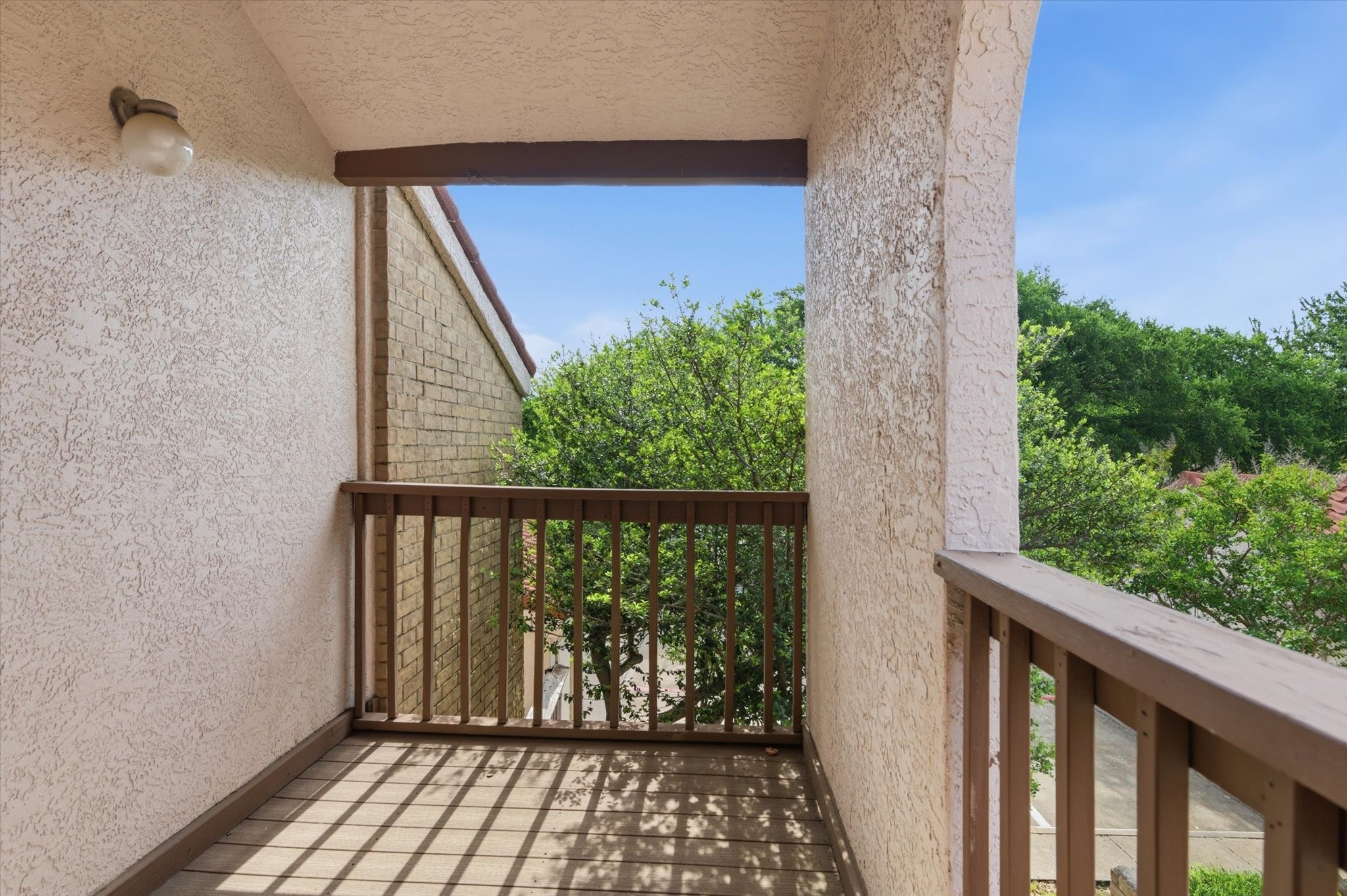 551 Ranch Trail Irving TX 75063