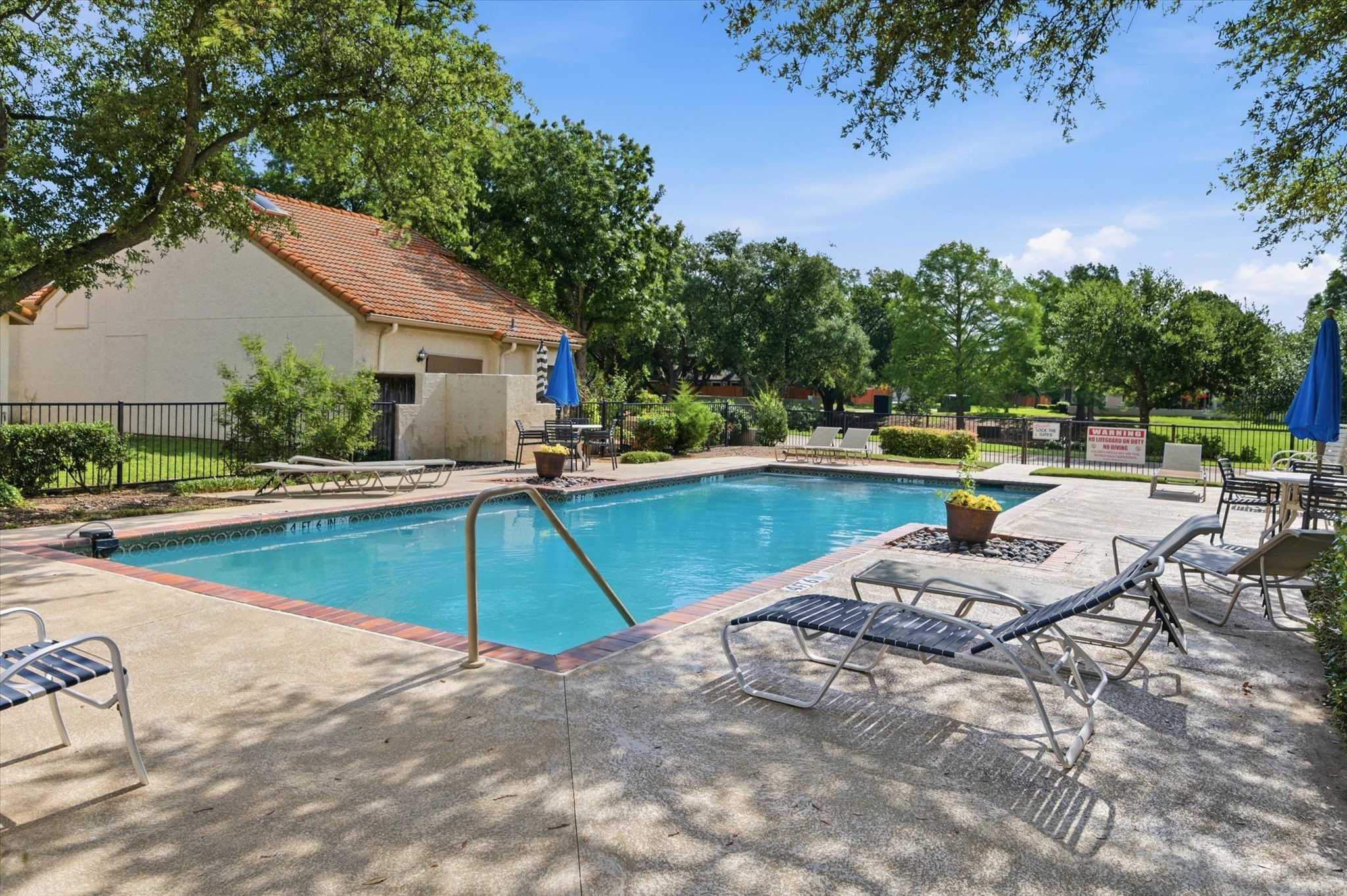551 Ranch Trail Irving TX 75063