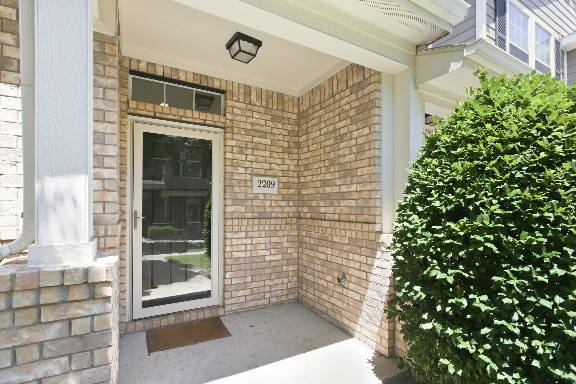 2209 Stoneleigh Place Mckinney TX 75071