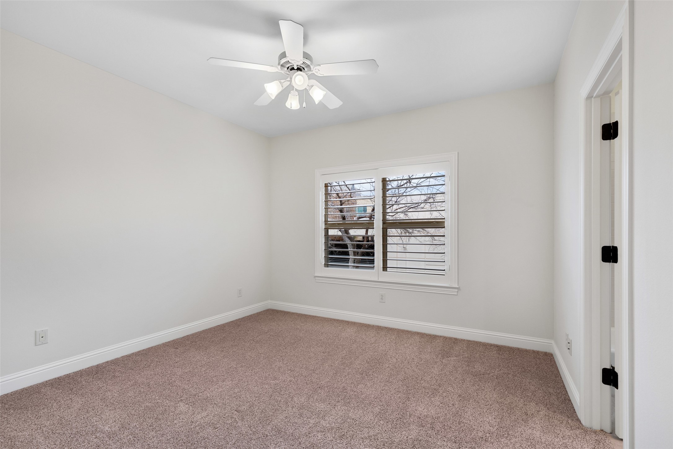 17208 Lechlade Lane Dallas TX 75252