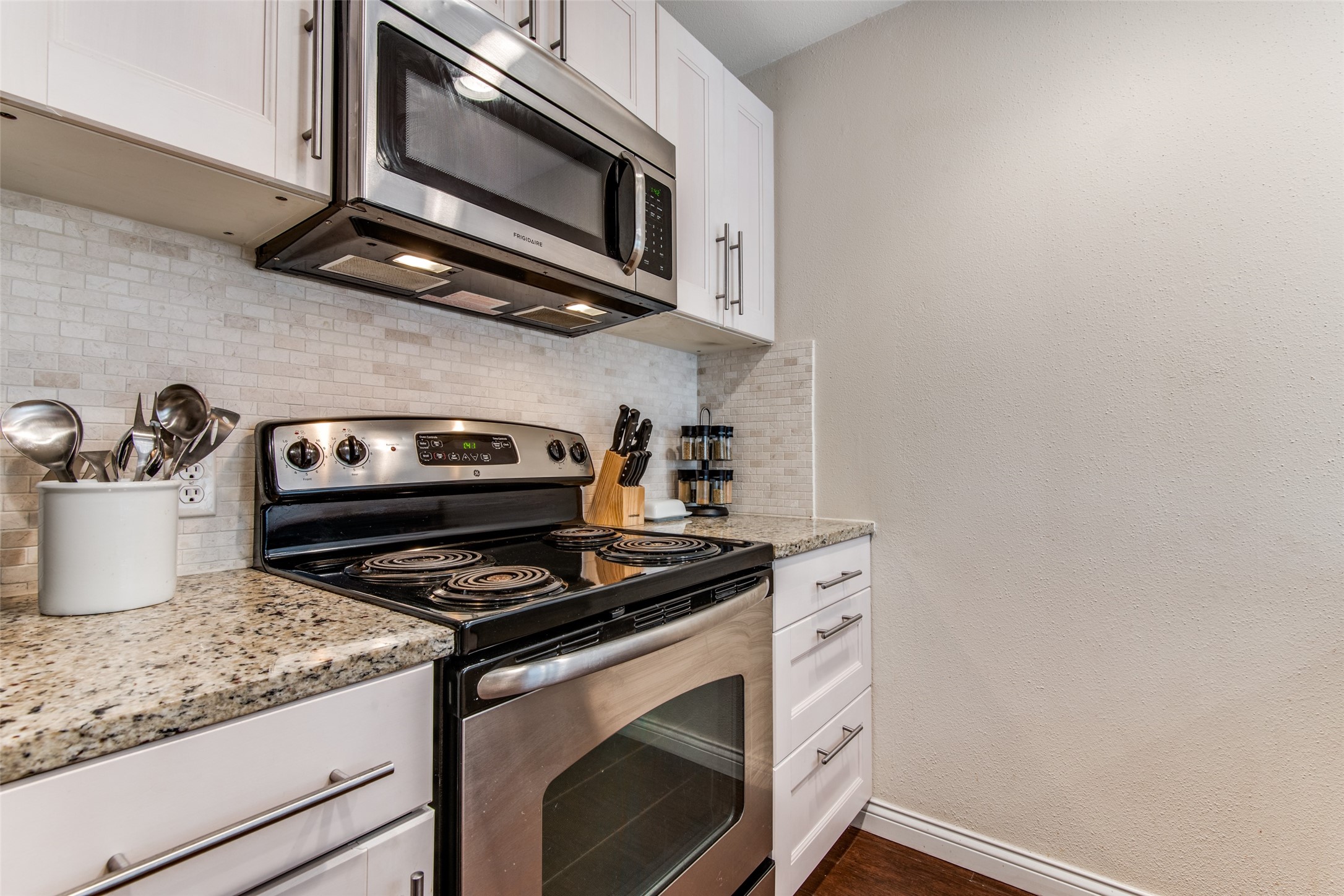 2509 Welborn Street Dallas TX 75219