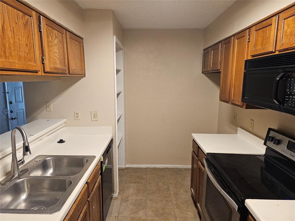 9605 Walnut Street Dallas TX 75243