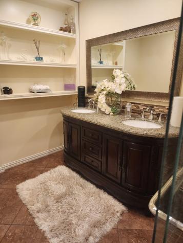 2106 Amesbury Drive Arlington TX 76011