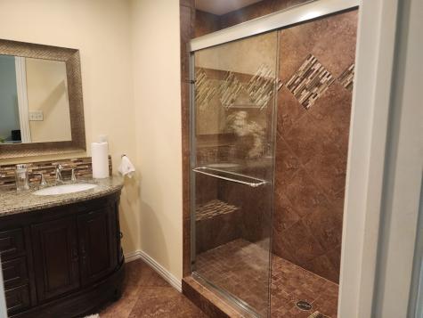 2106 Amesbury Drive Arlington TX 76011