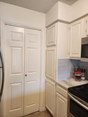 2106 Amesbury Drive Arlington TX 76011
