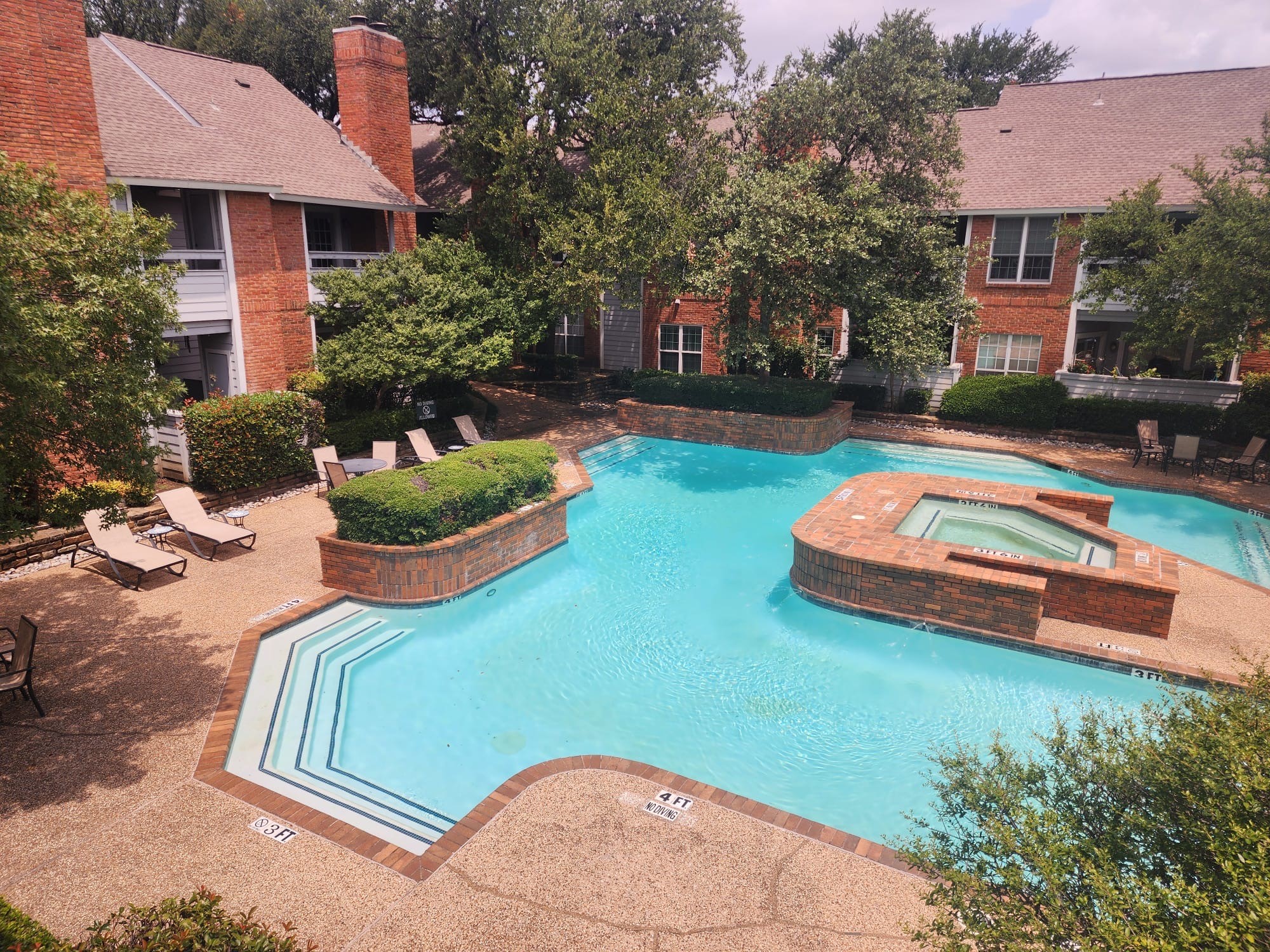 2106 Amesbury Drive Arlington TX 76011