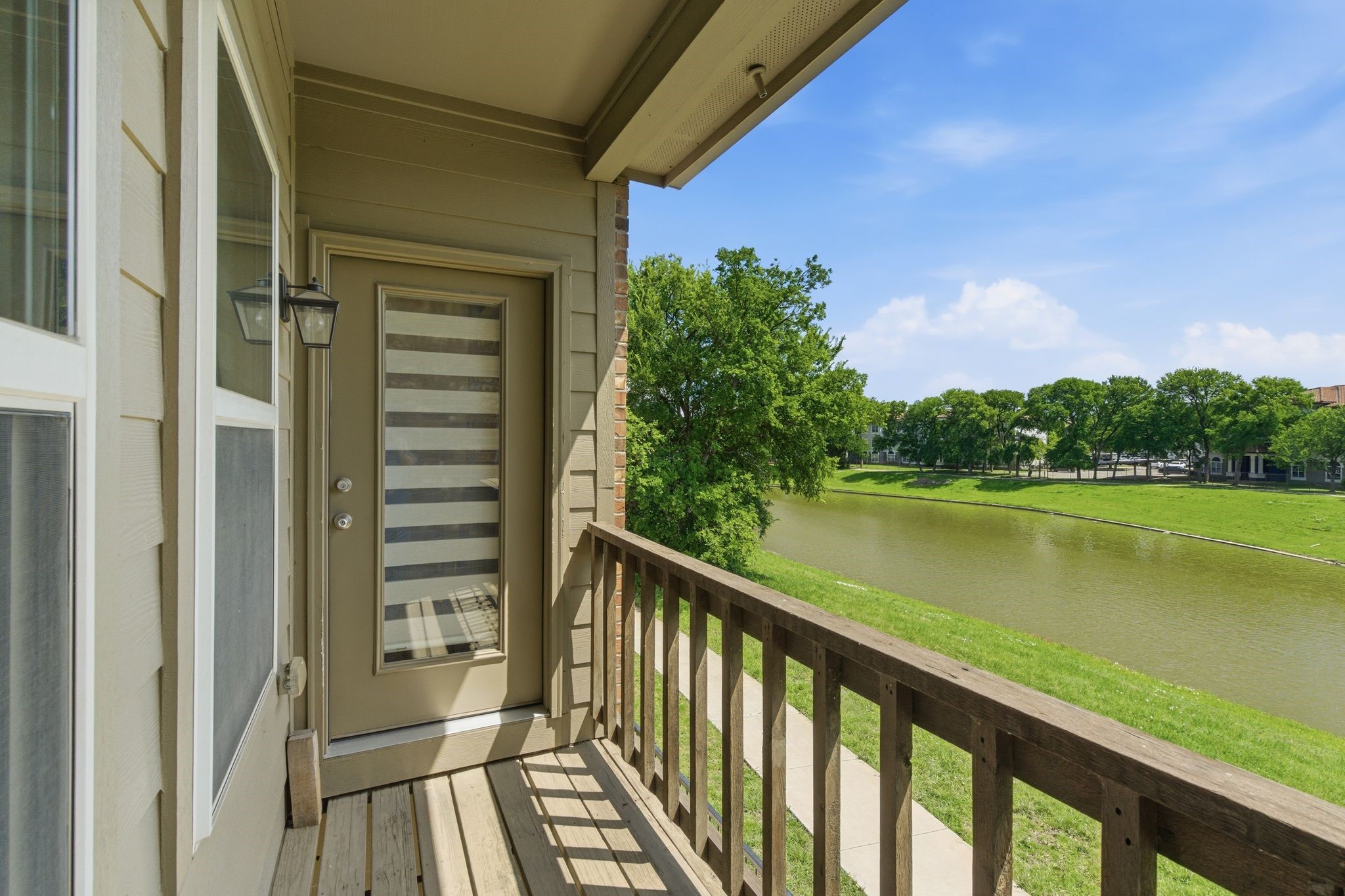 564 Waterloo Drive Lewisville TX 75067