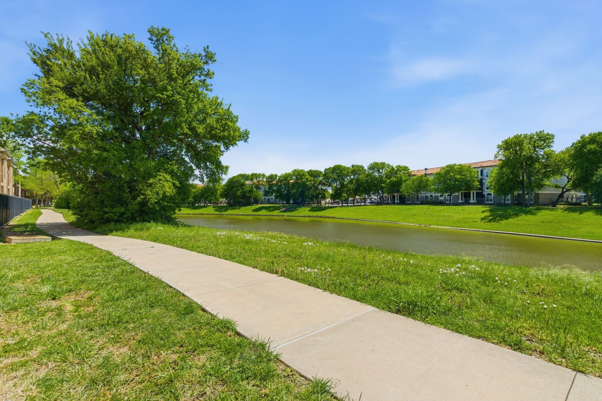 564 Waterloo Drive Lewisville TX 75067