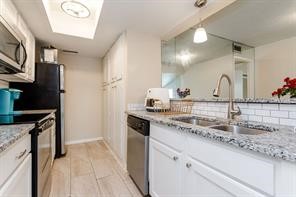 12802 Midway Road Dallas TX 75244