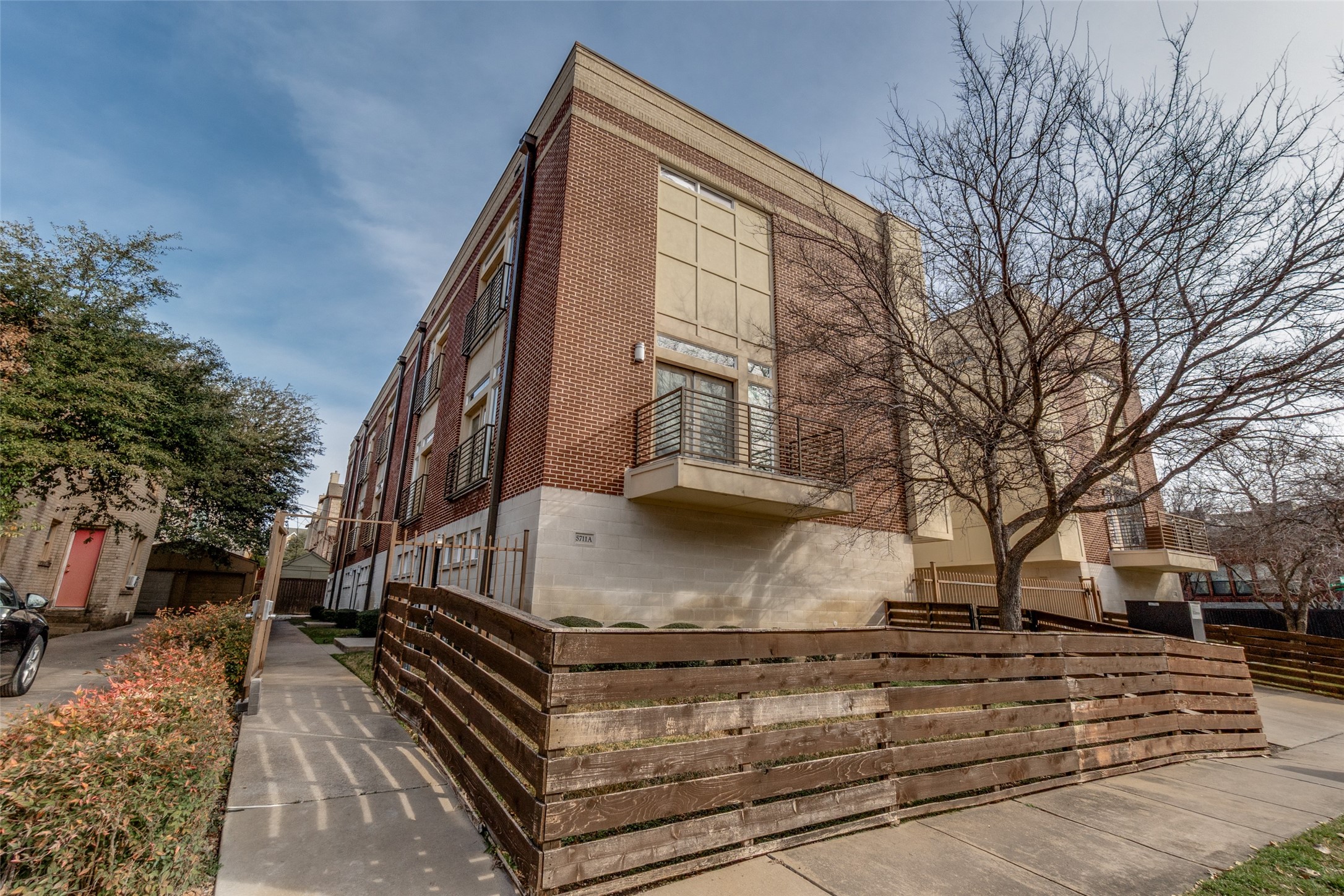 5711 Ross Avenue Dallas TX 75206