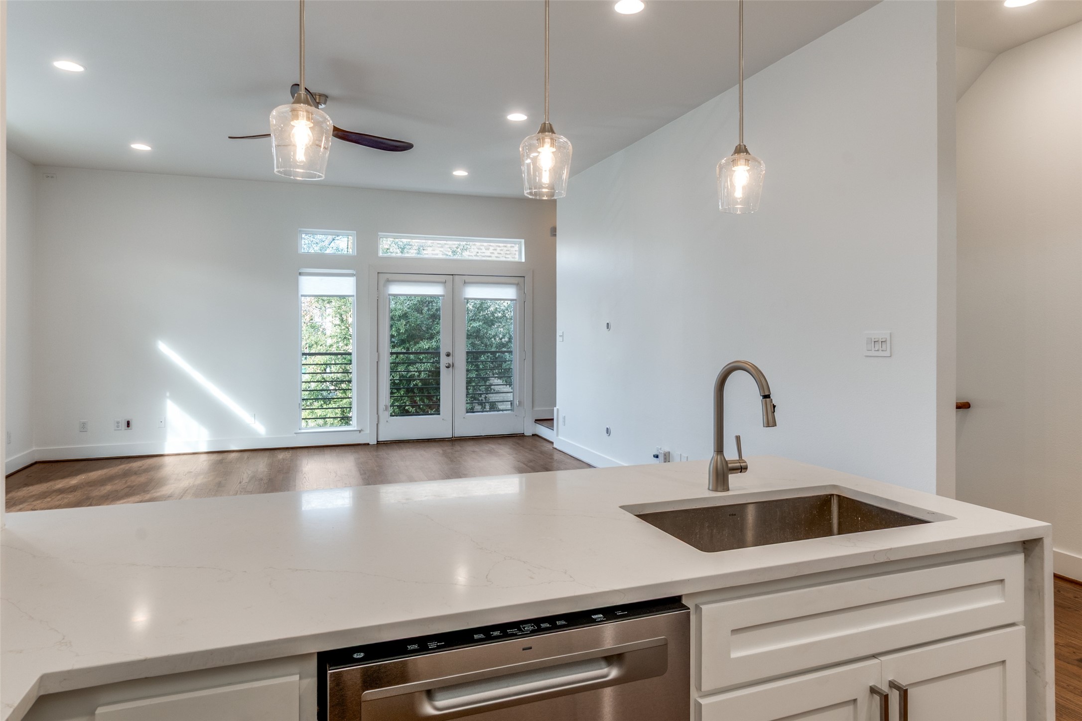 5711 Ross Avenue Dallas TX 75206