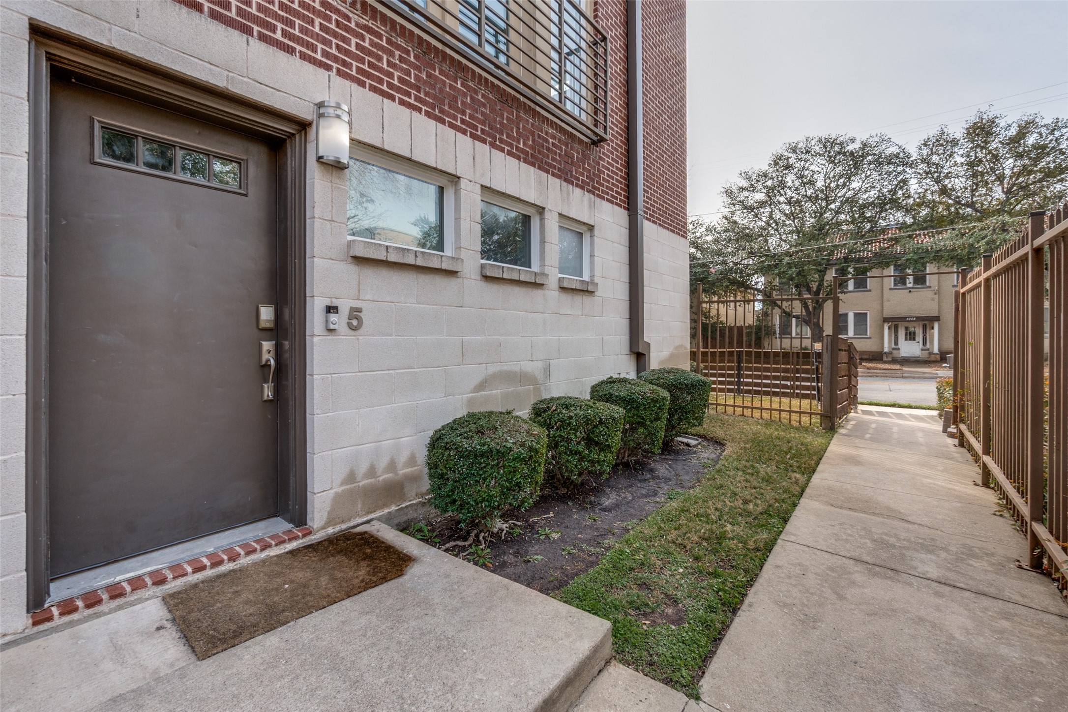 5711 Ross Avenue Dallas TX 75206