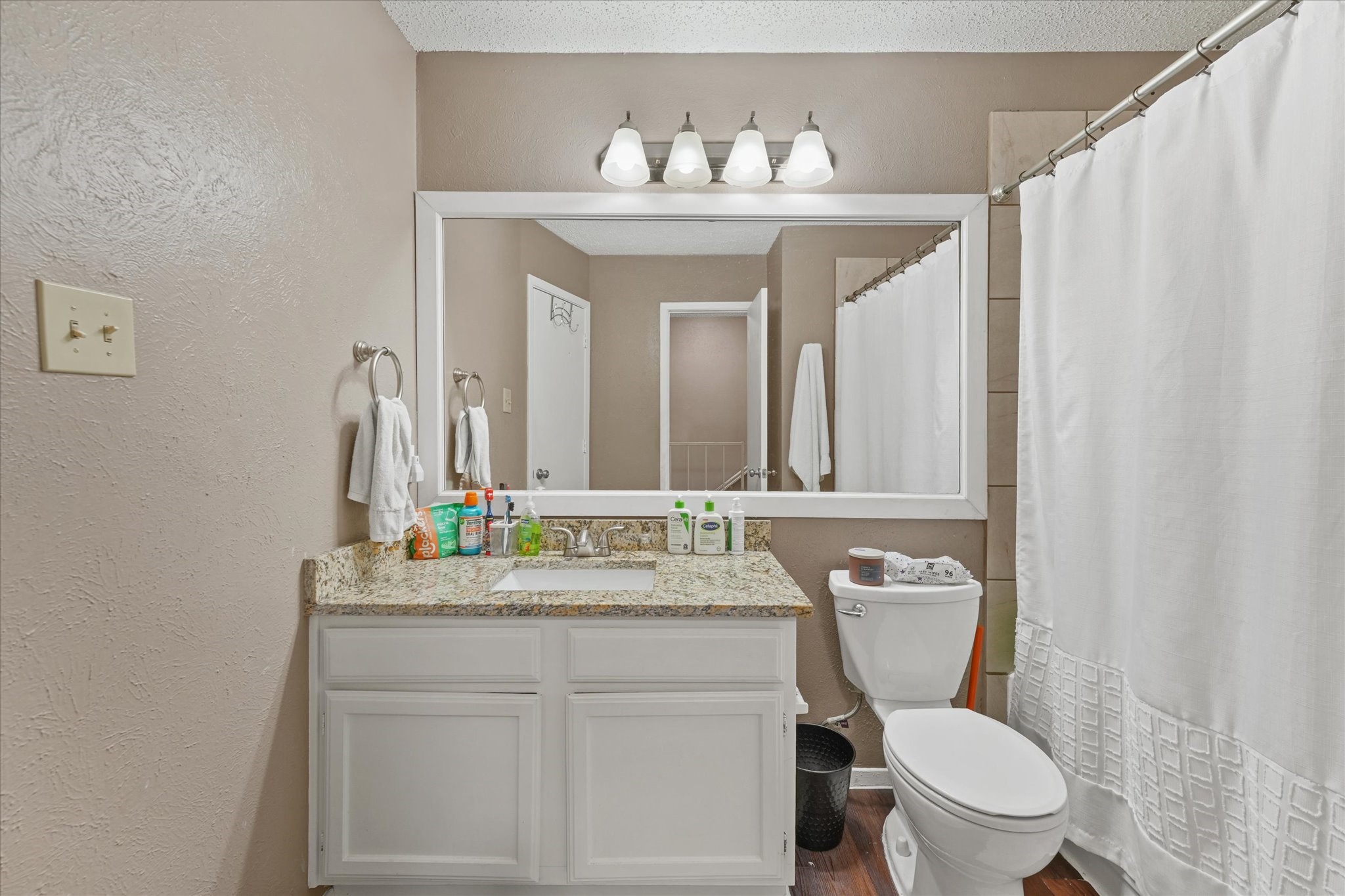 621 Carriagehouse Lane Garland TX 75040