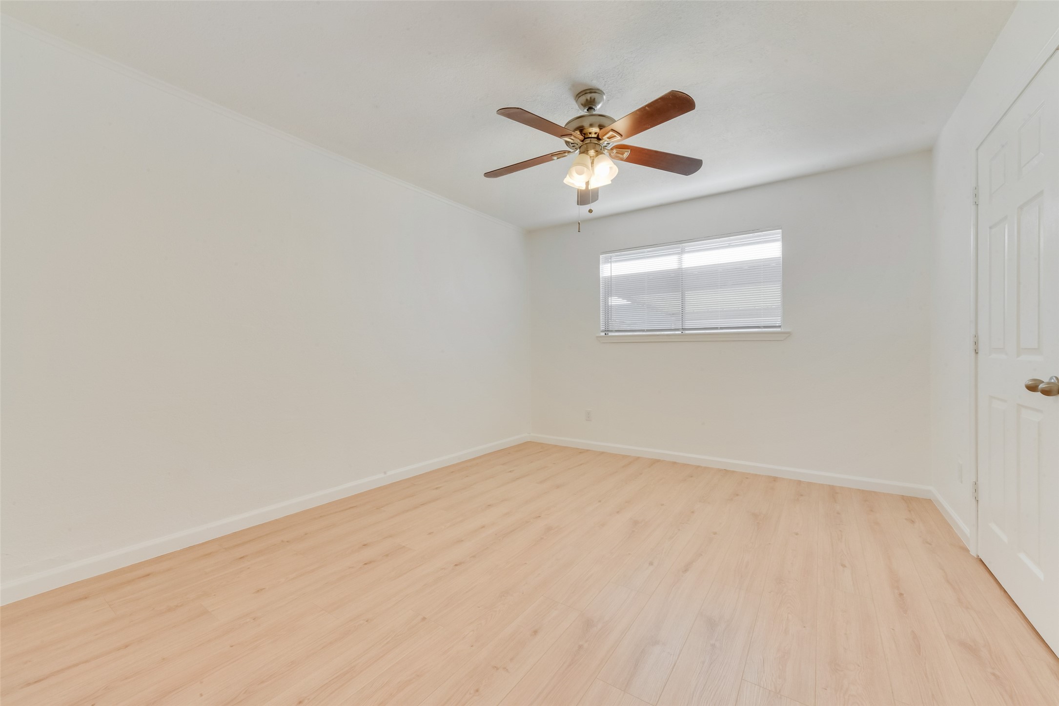 80 E Mountain Creek Drive Grand Prairie TX 75052