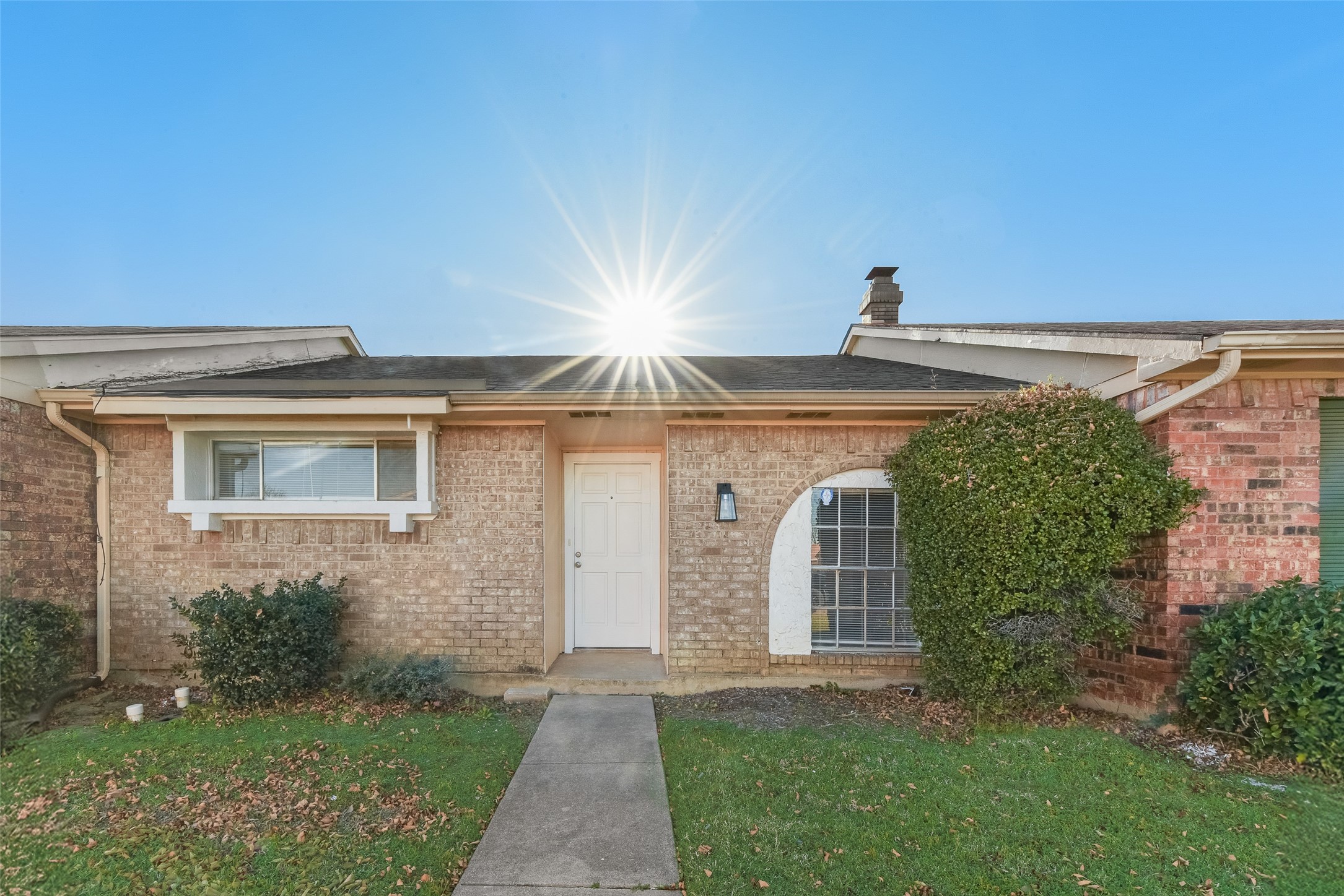 80 E Mountain Creek Drive Grand Prairie TX 75052