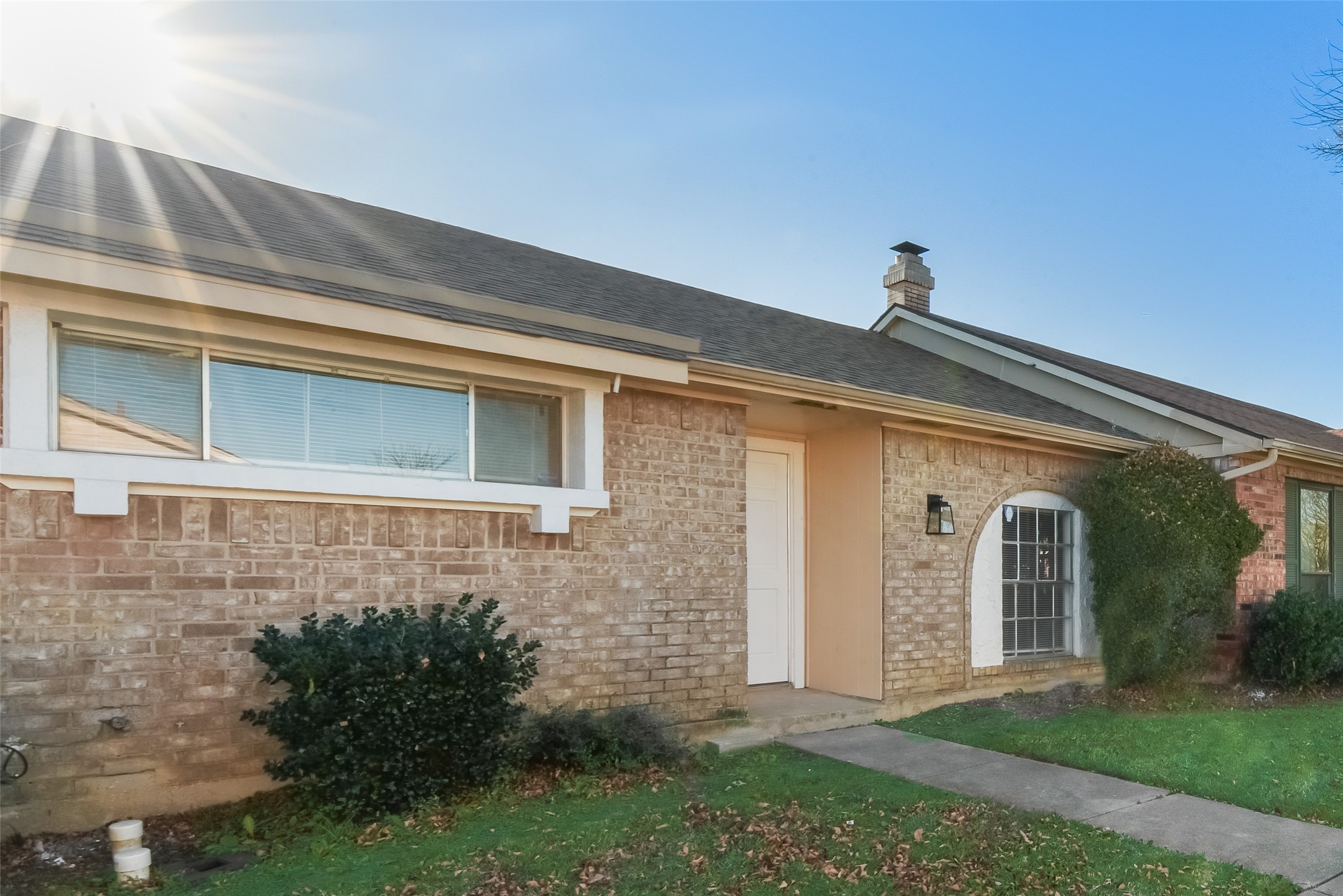 80 E Mountain Creek Drive Grand Prairie TX 75052