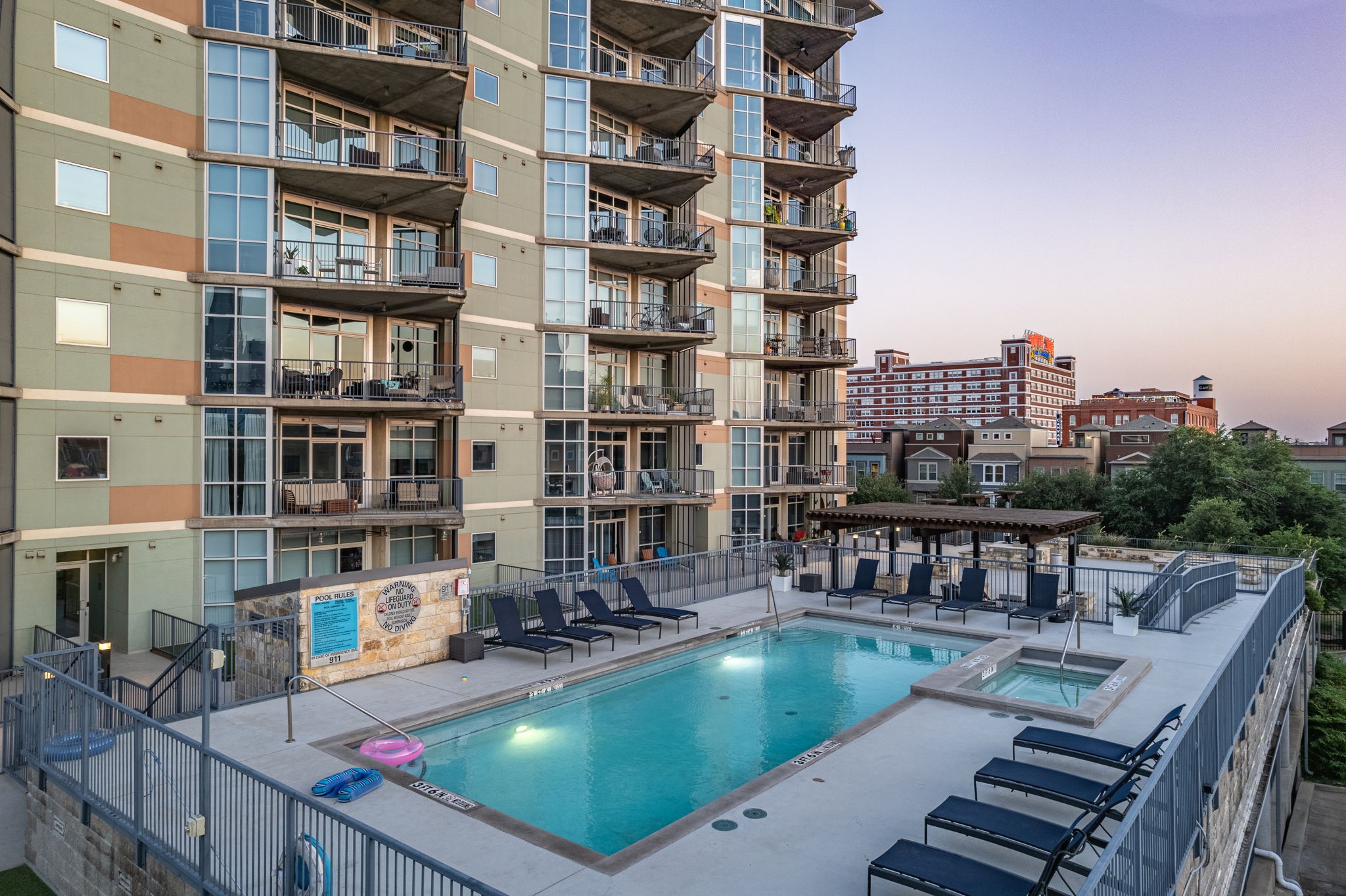 1001 Belleview Street Dallas TX 75215