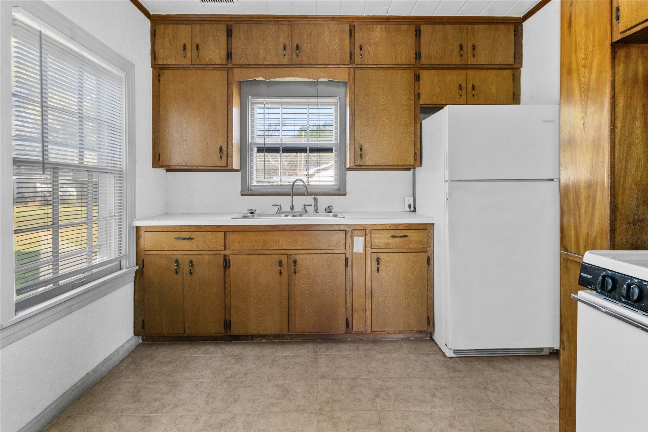 612 Poplar Street Teague TX 75860