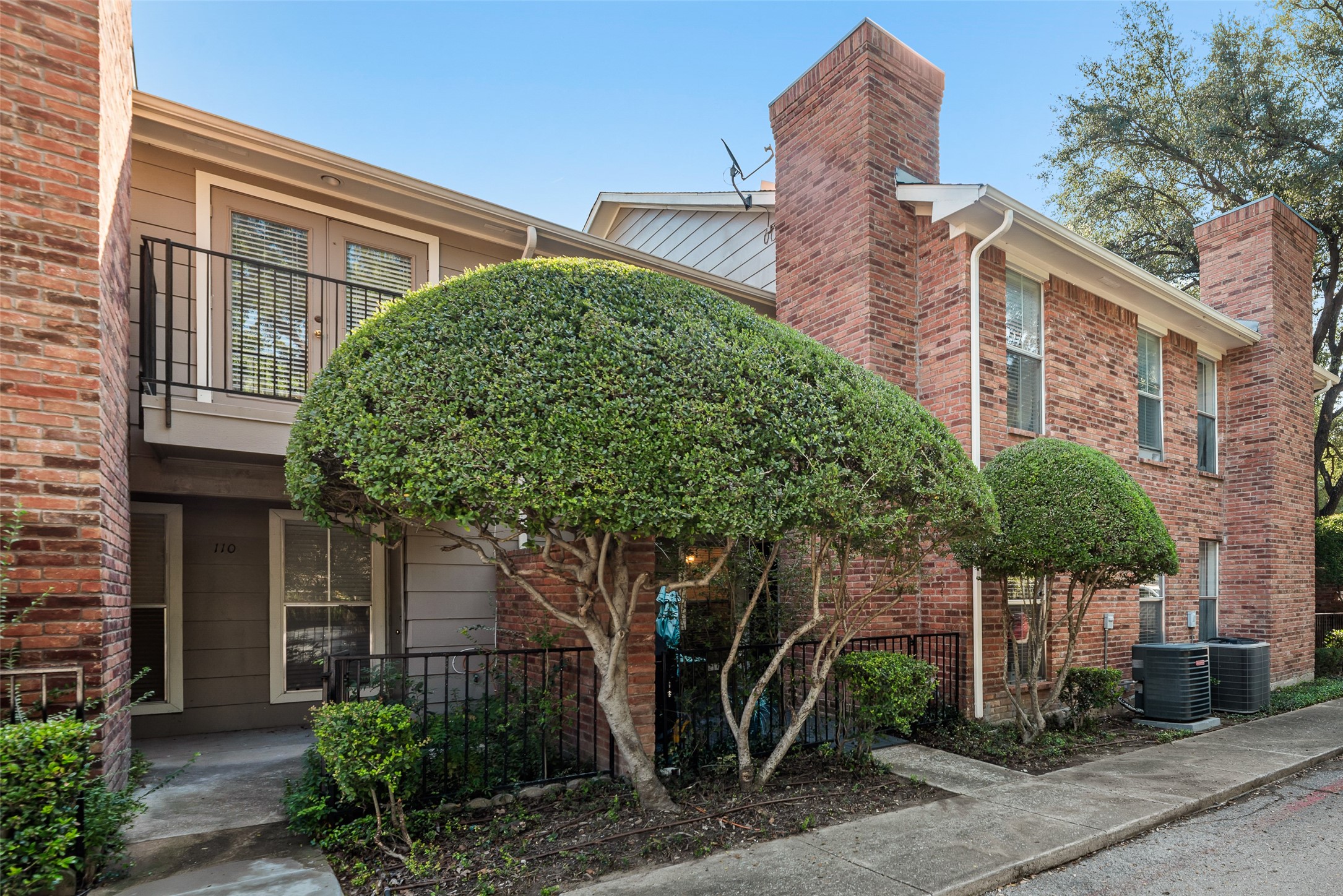 7510 Holly Hill Drive Dallas TX 75231