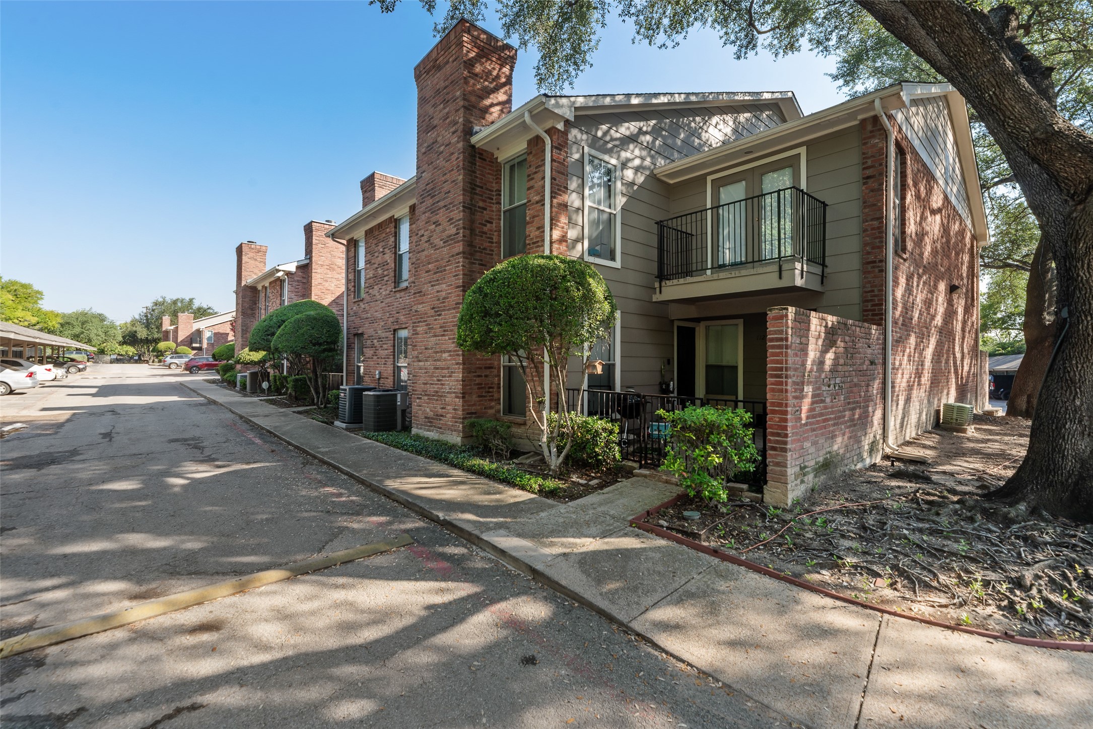 7510 Holly Hill Drive Dallas TX 75231