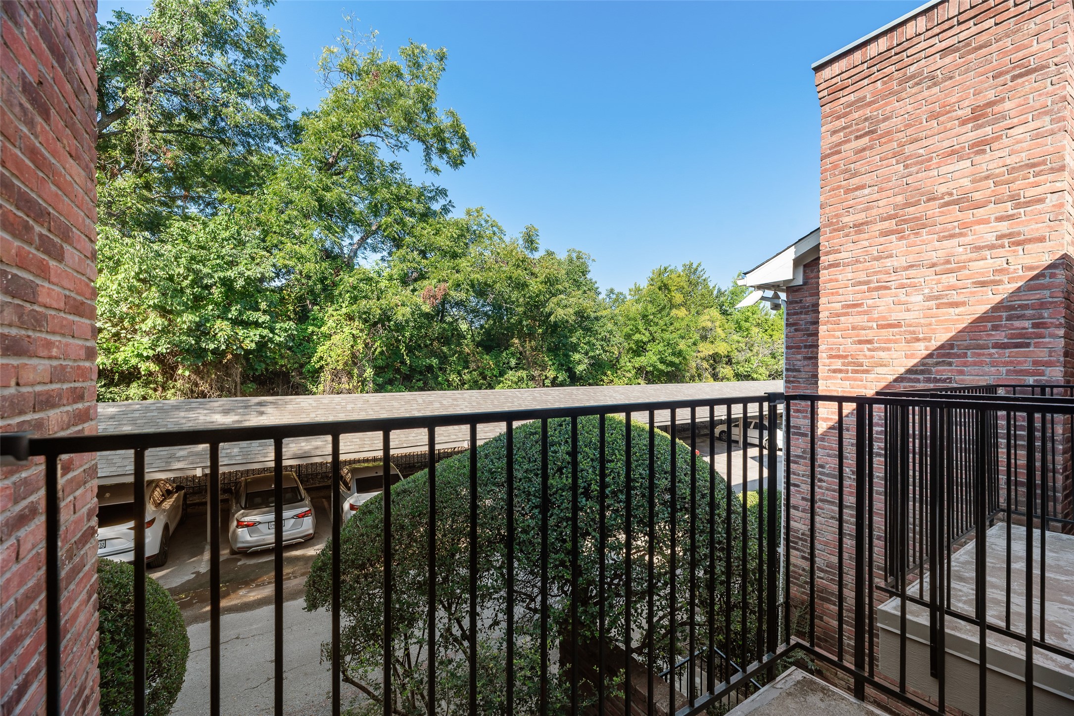 7510 Holly Hill Drive Dallas TX 75231