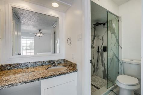 5325 Fleetwood Oaks Avenue Dallas TX 75235