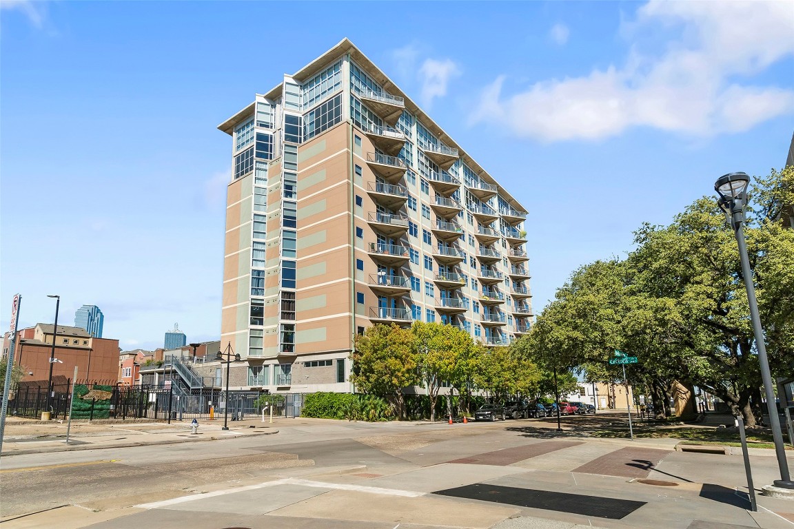 1001 Belleview Street Dallas TX 75215
