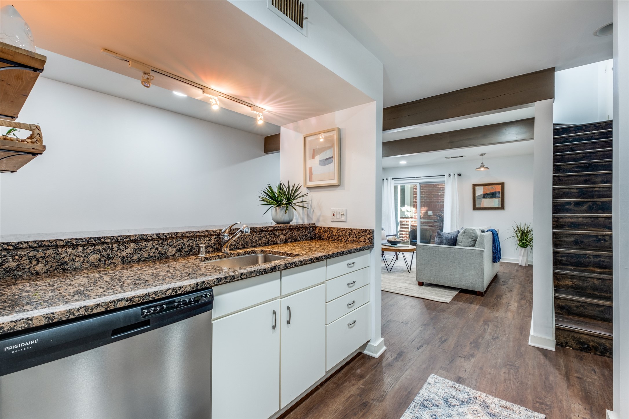 4231 Travis Street Dallas TX 75205