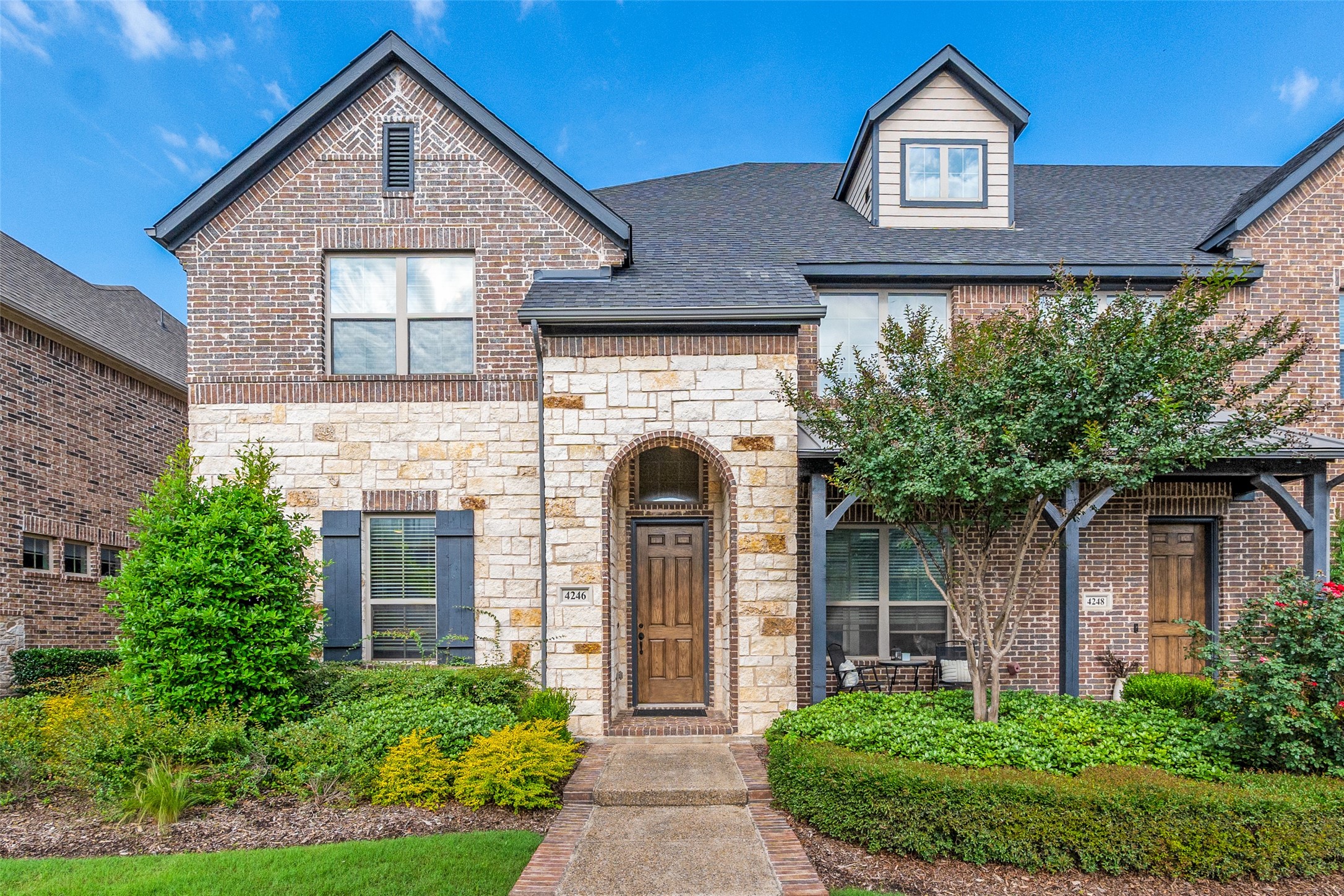 4246 Cascade Sky Arlington TX 76005