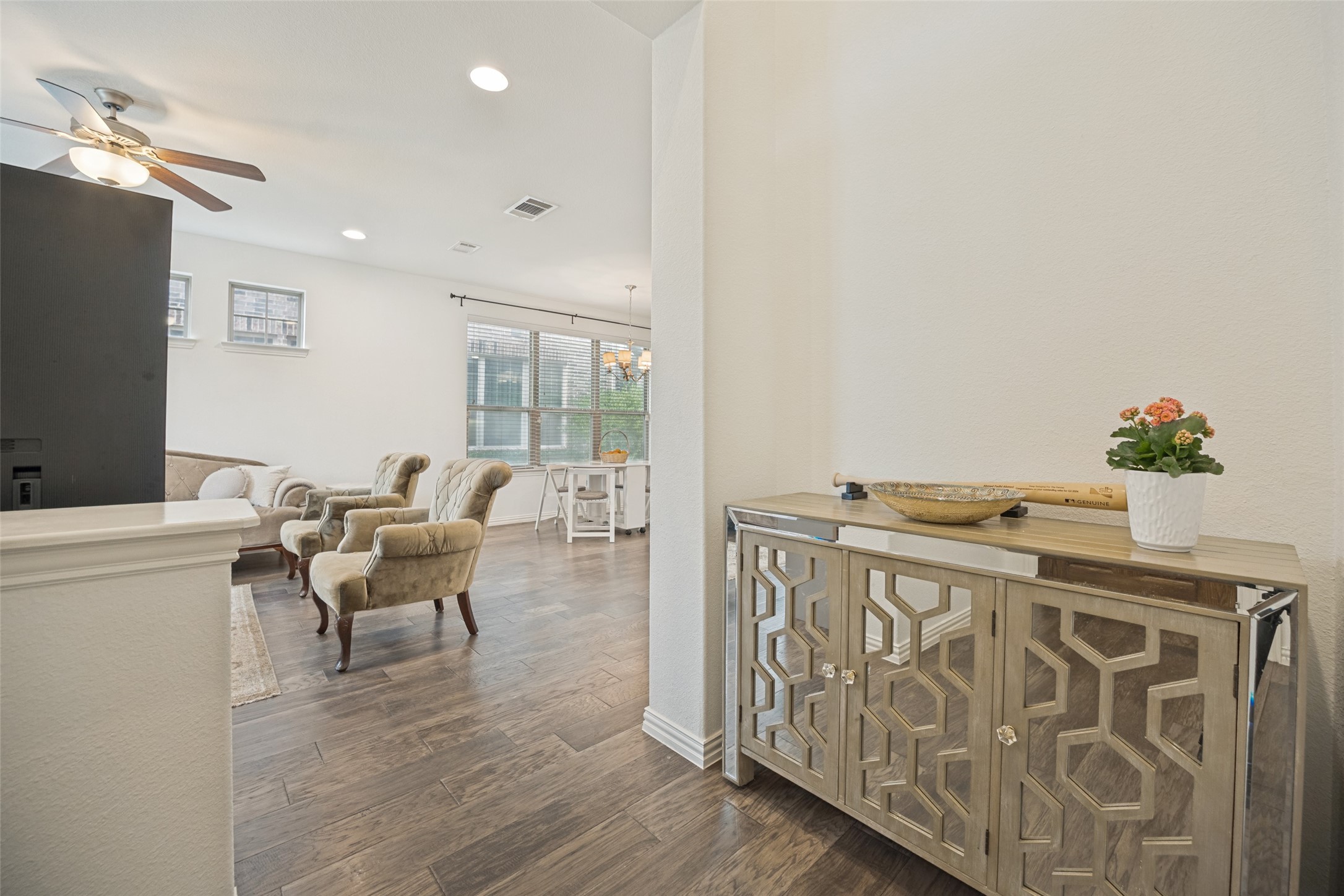4246 Cascade Sky Arlington TX 76005