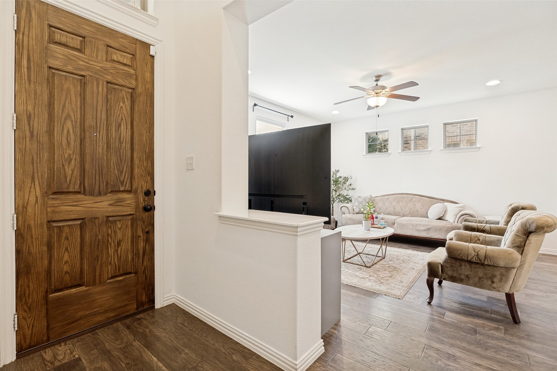 4246 Cascade Sky Arlington TX 76005
