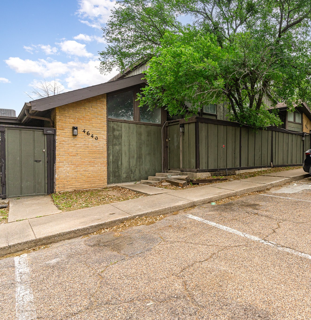 4640 Country Creek Drive Dallas TX 75236