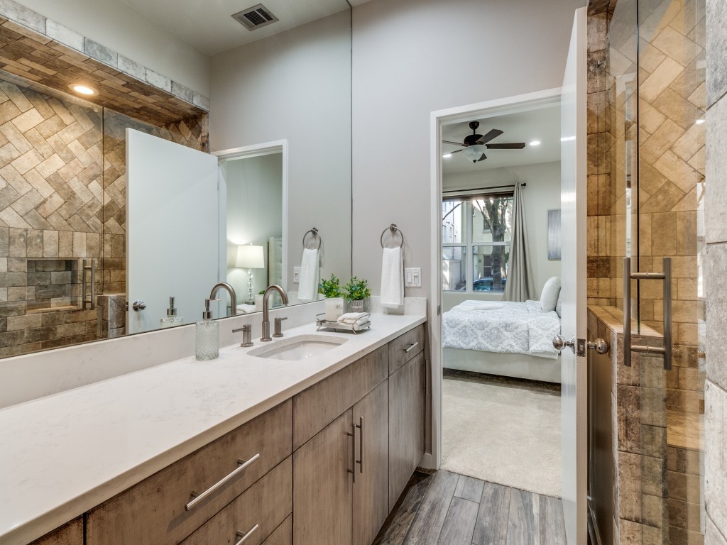 3352 Miro Place Dallas TX 75204