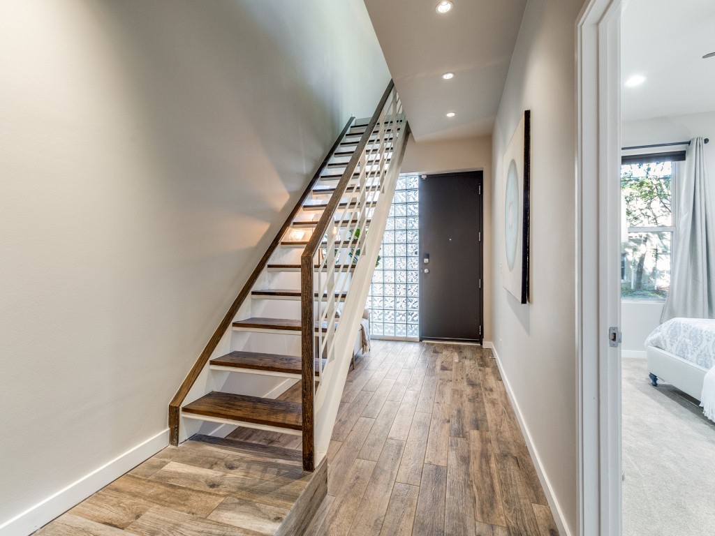 3352 Miro Place Dallas TX 75204